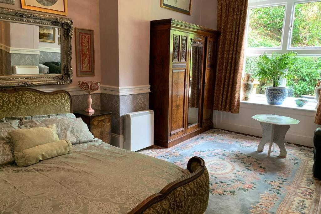 Luxurious Apartment In Historic Mansion - Sleeps 7 Ladock ภายนอก รูปภาพ